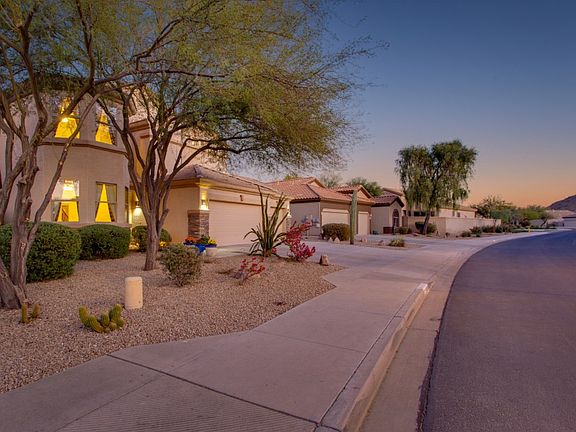 4th image of 18496 W Sweet Acacia Dr