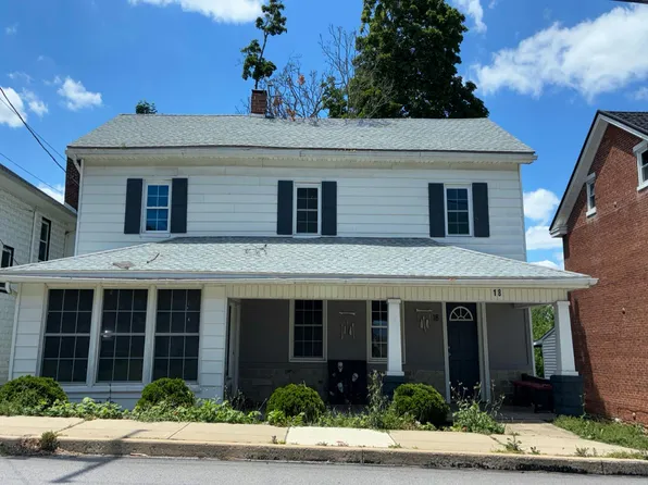 18 N Main St, Loganville, PA 17342