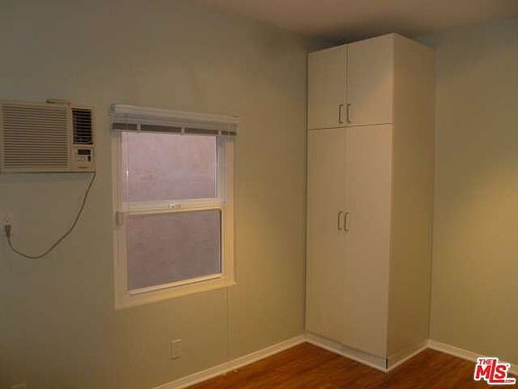 5th image of 11601 W Pico Blvd