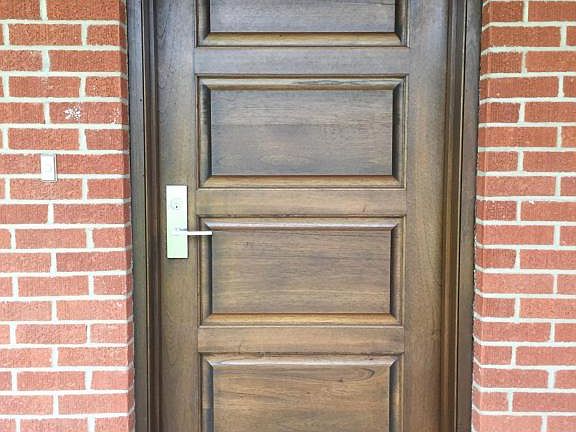4th image of 1606 S Milam St