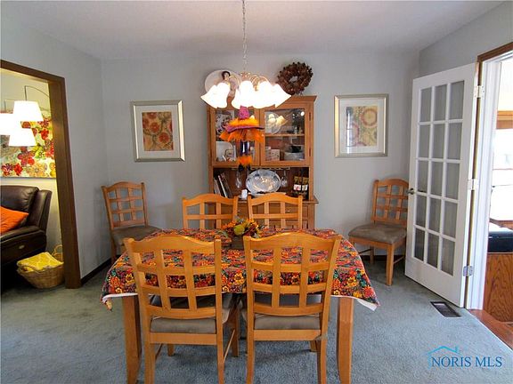 4th image of 3976 Dalling Dr