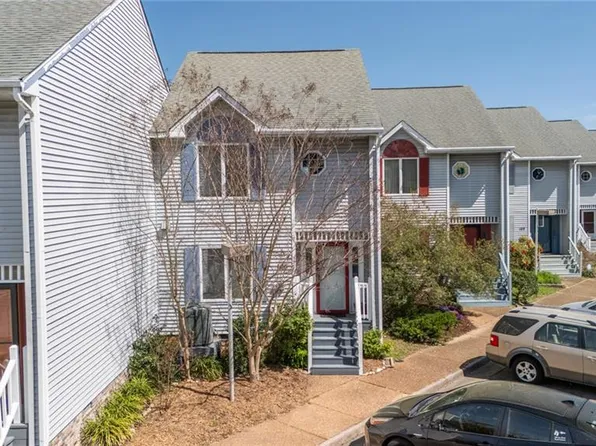 105 Scotts Point #3, Hampton, VA 23663