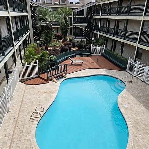 2330 Edenborn Ave #319 — Photo 2