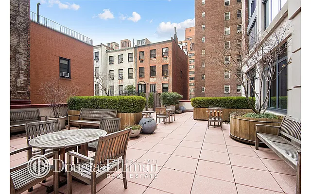 Sold by Douglas Elliman | media 26