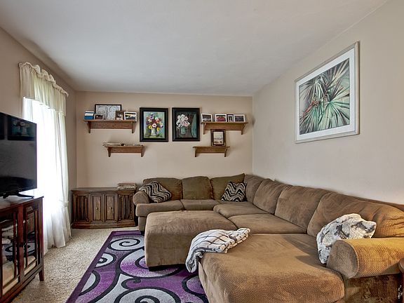 5th image of 24485 Belmar Dr