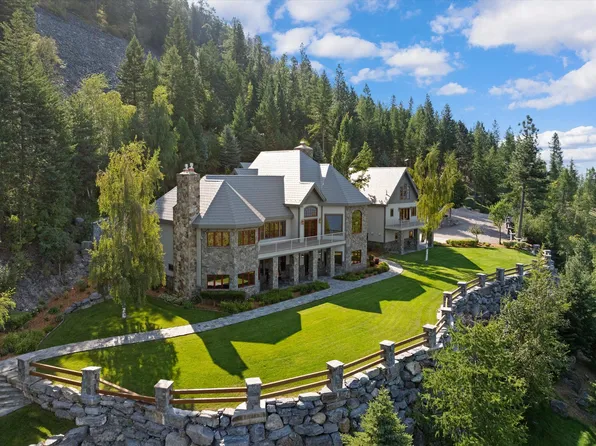 31572 Lake To Sky Dr, Bigfork, MT 59911