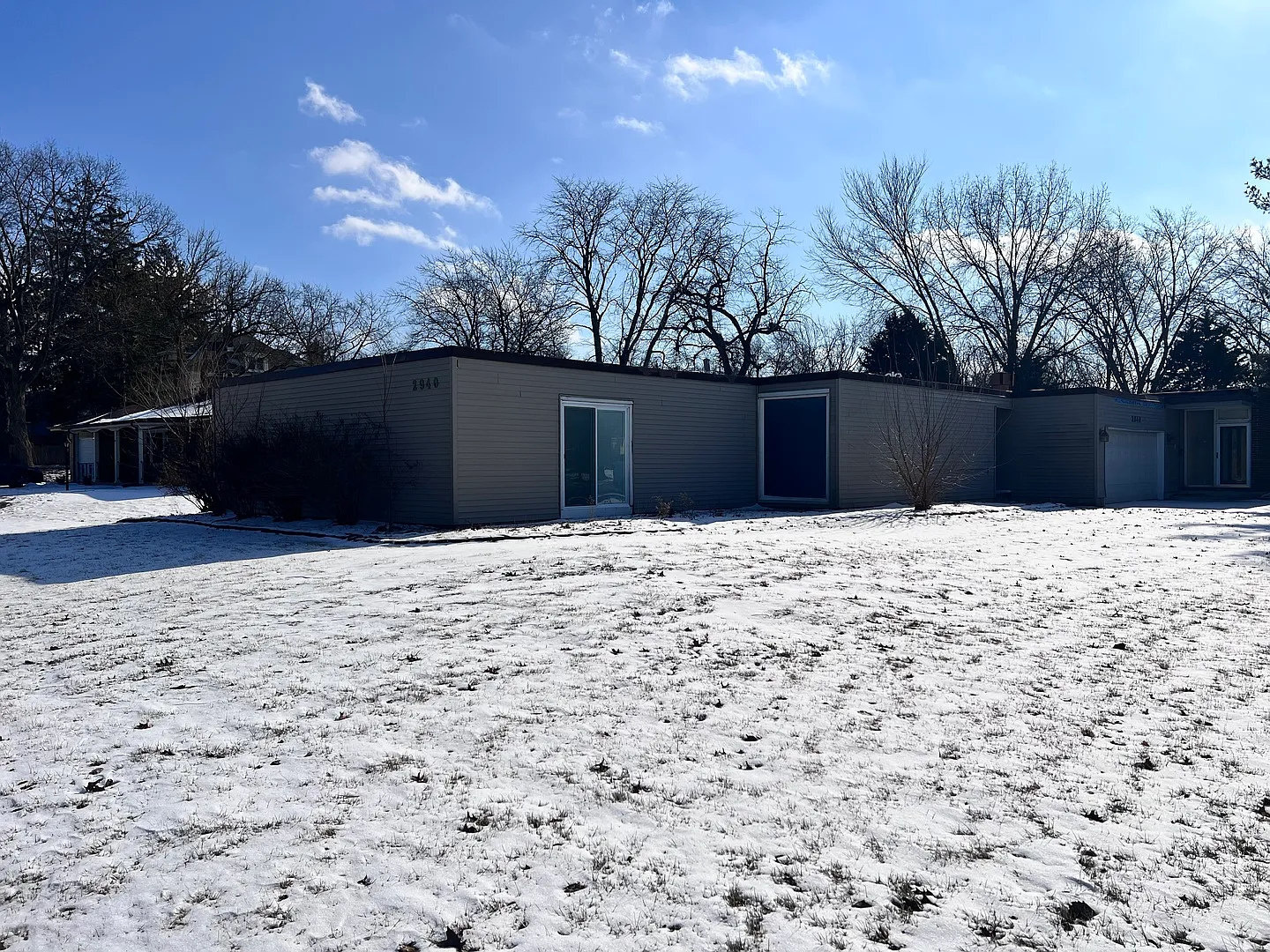 2940 Flossmoor Rd photo 1