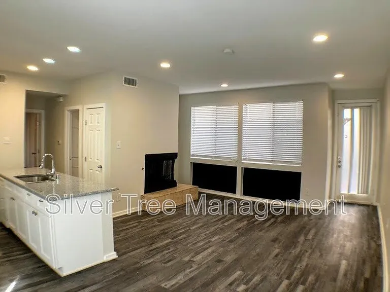 4015 Bowser Ave #C — Photo 7