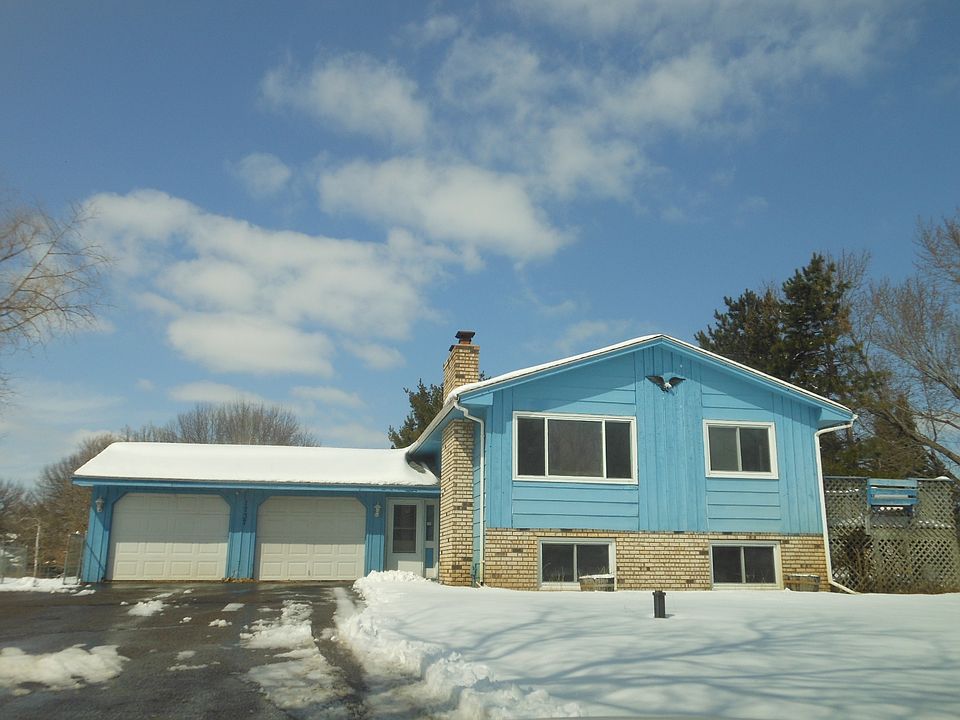 1st image of 1737 143rd Ave NE