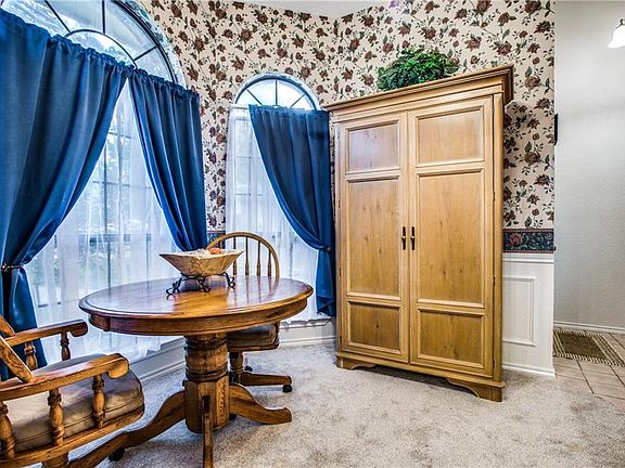 5th image of 1524 Knollview Ln