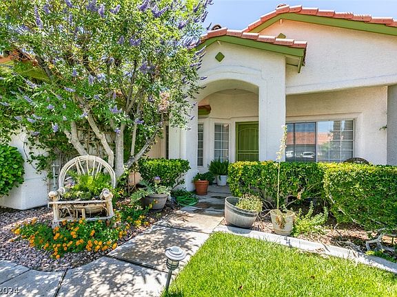 4th image of 5021 Tropical Glen Ct