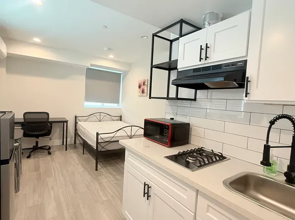 1415 W 35th Pl #4, Los Angeles, CA 90018