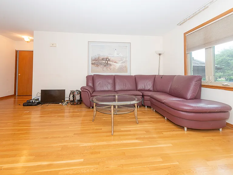 8909 N Wisner St #1 — Photo 5