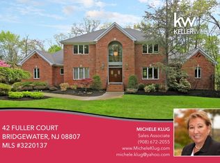 42 Fuller Ct, Bridgewater, NJ 08807