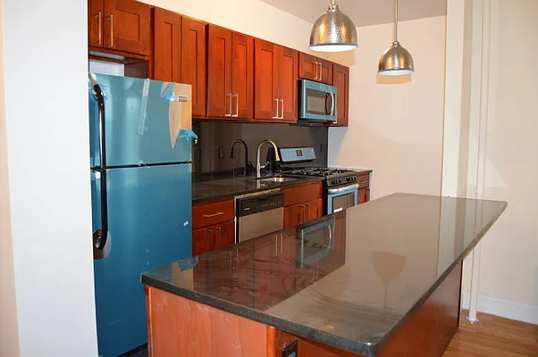 Rented by Realty 2000 Corp | media 12