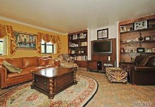 3rd image of 2554 12th St APT 2A