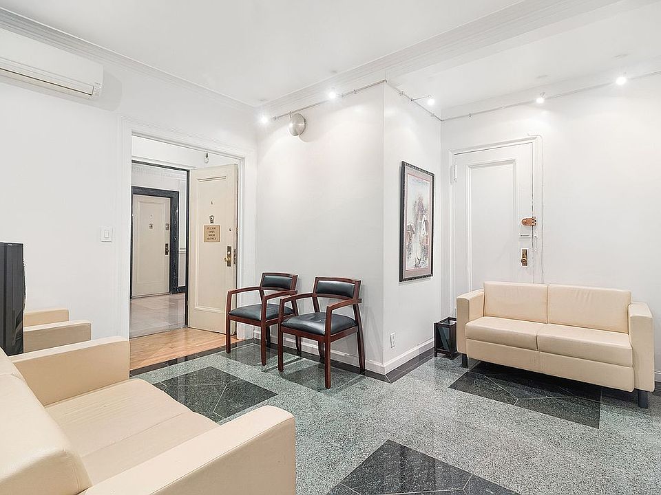 1st image of 136 E 36th St APT 1A
