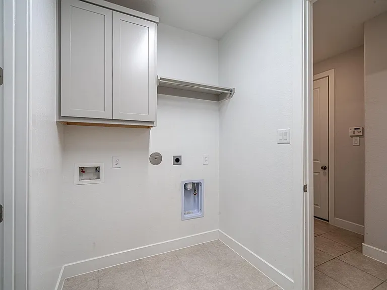 4706 Llano Loop — Photo 25