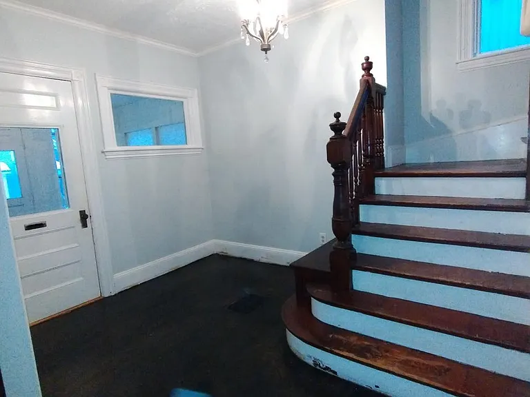 5 Walnut St #1 — Photo 5