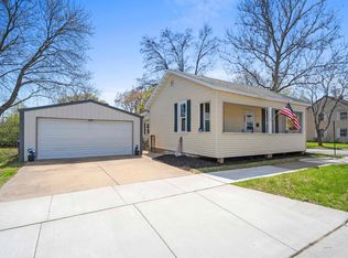 600 Lewis St, De Pere, WI 54115