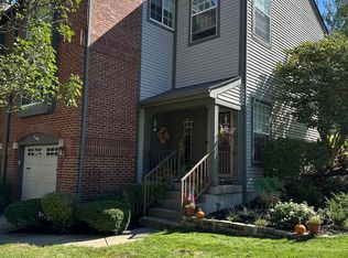 7068 Sweetwater Dr, Florence, KY 41042