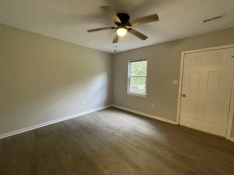 119 W Vail Dr — Photo 8