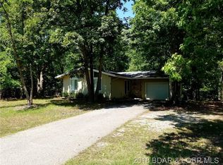 28 Imperial Point Dr, Lake Ozark, MO 65049