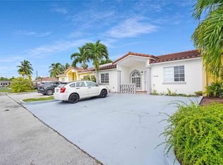17240 NW 73rd Pl, Hialeah, FL 33015