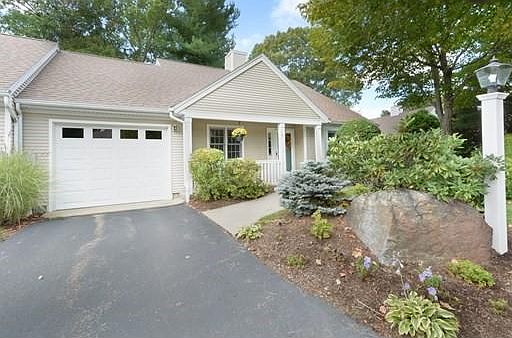 1st image of 9 Dalton Dr