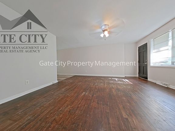 4th image of 2021 Maywood St APT E