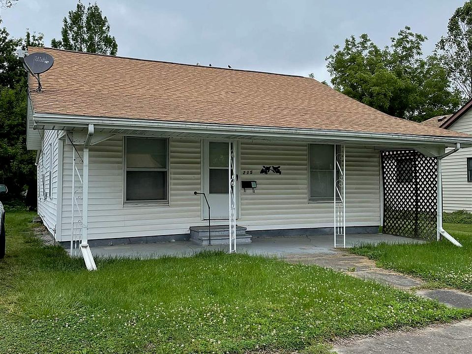 215 Elm St, Zeigler, IL 62999 Zillow
