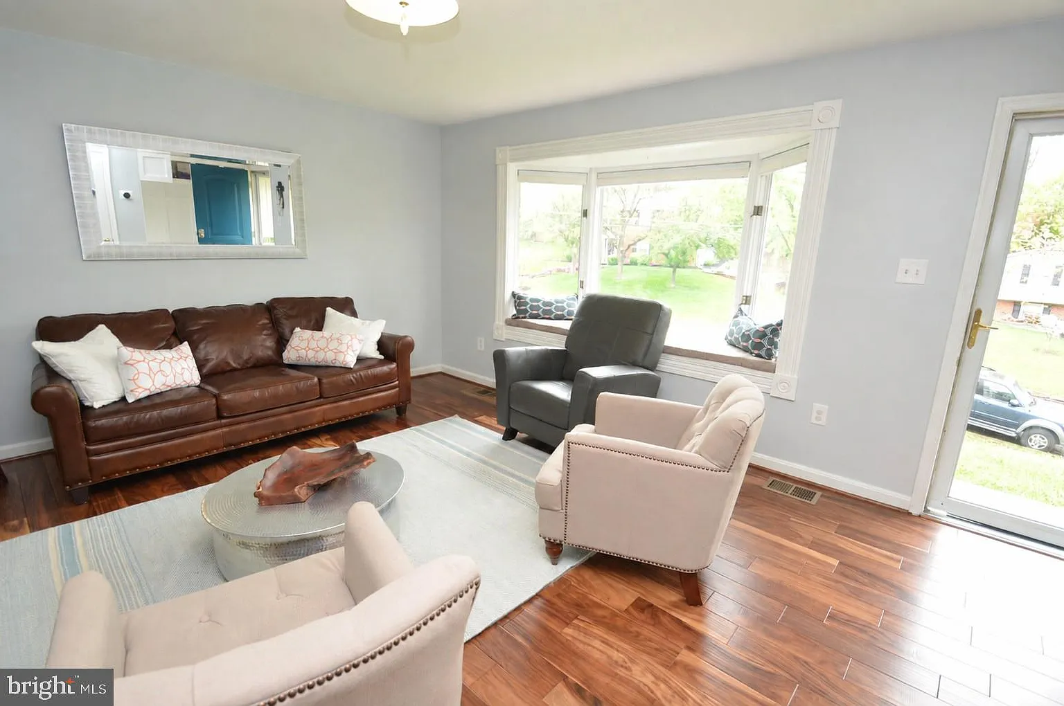 4 bed, 1260 sqft, $3,400 — Photo 4