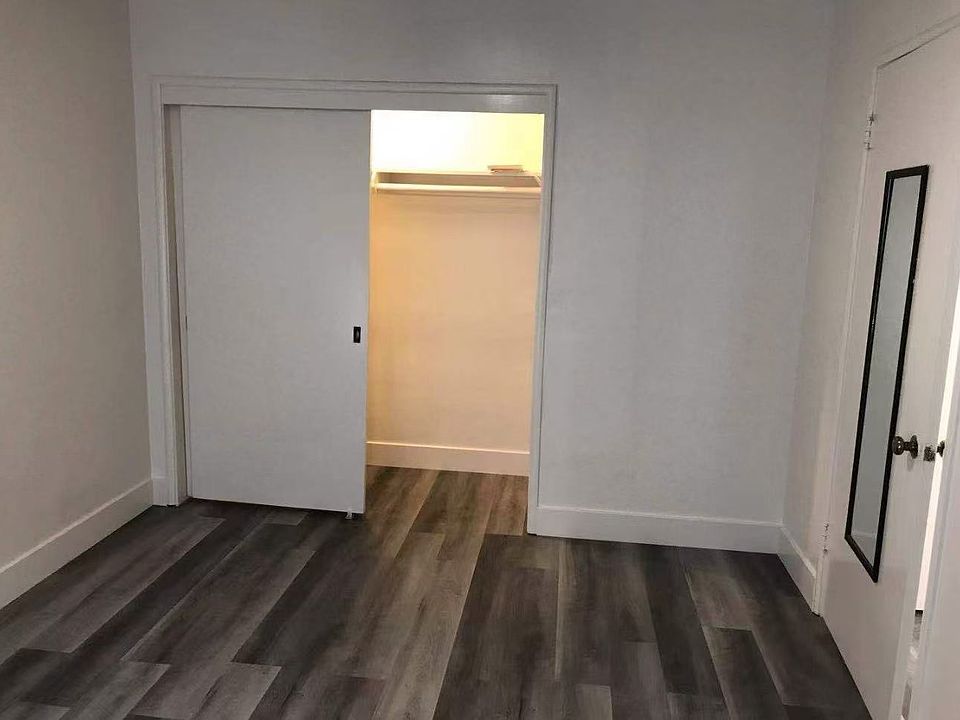 Unit Photo