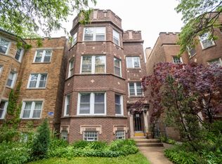 2226 W Arthur Ave, Chicago, IL 60645