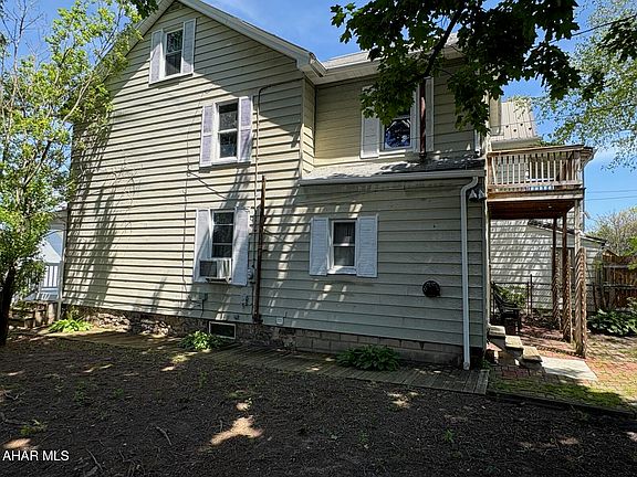 2nd image of 305 22nd Ave