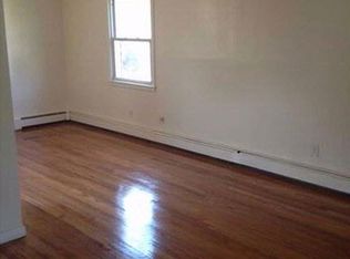 26215 Hungry Harbor Rd, Rosedale, NY 11422