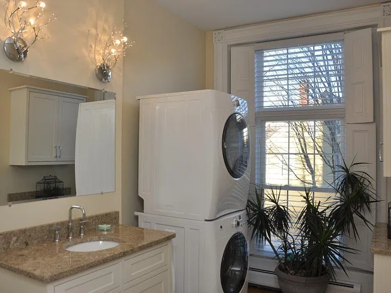112 Park St #3 — Photo 15