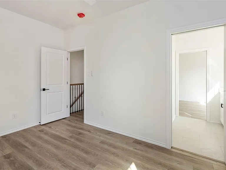 1267 Oakmont Bend Dr — Photo 14