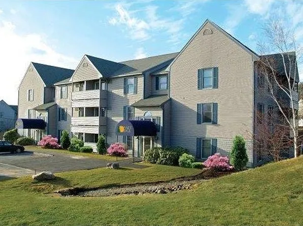 141 Eastern Ave #201, Manchester, NH 03104