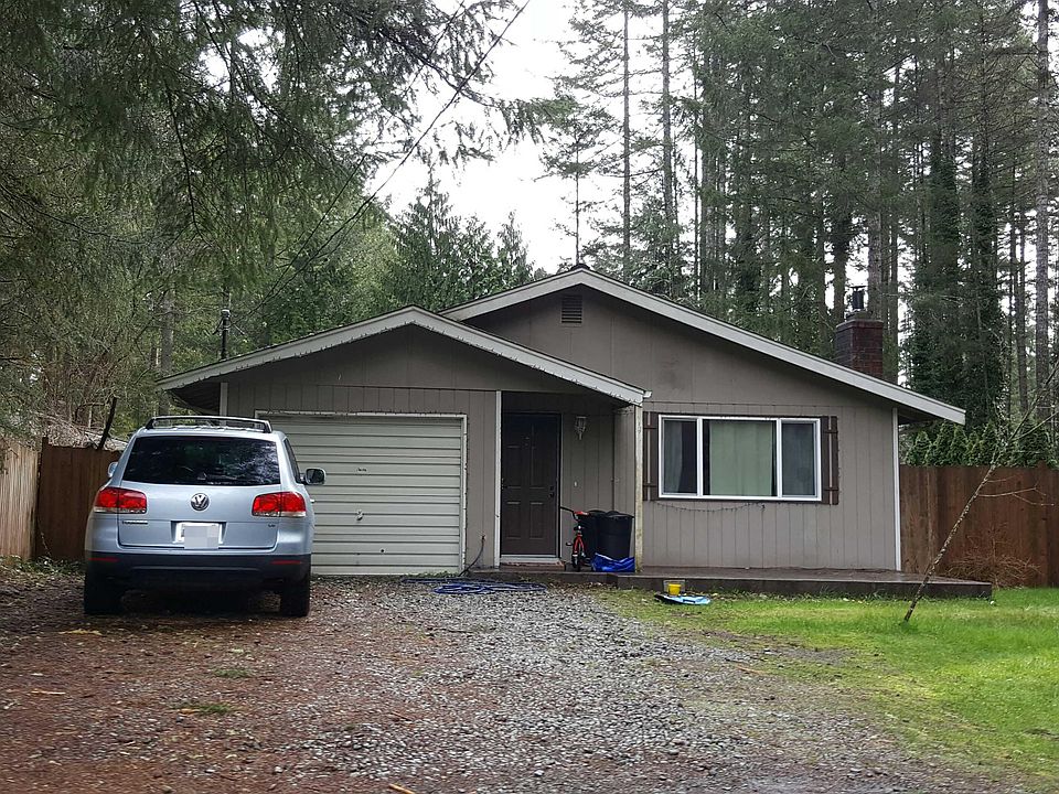 1st image of 13903 Pinehurst Ln NW