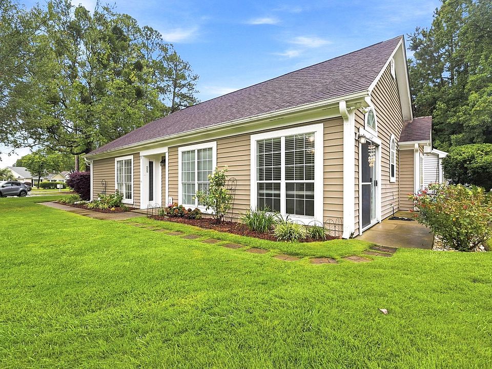 1st image of 6697 Wisteria Dr.