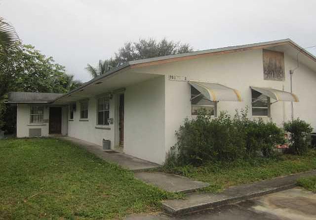 1st image of 701 N 59th Ave