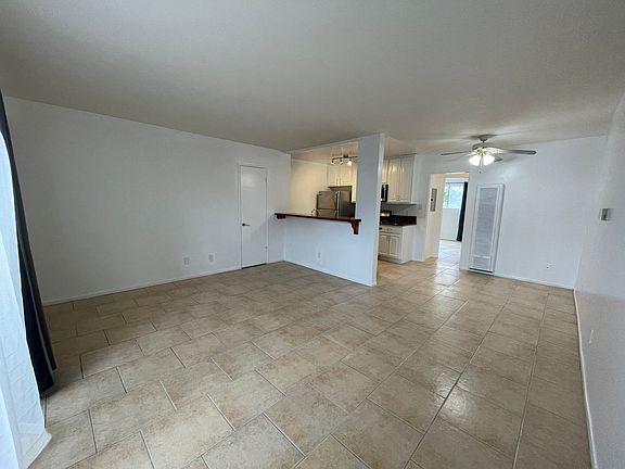 5th image of 1302 Ocean Park Blvd APT C