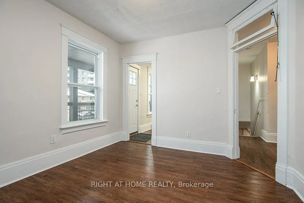 3 bed, $2,150 — Photo 4