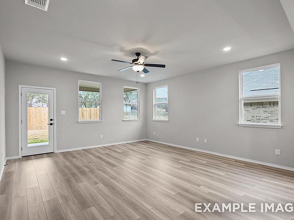 3rd image of 6523 Lowrie Block