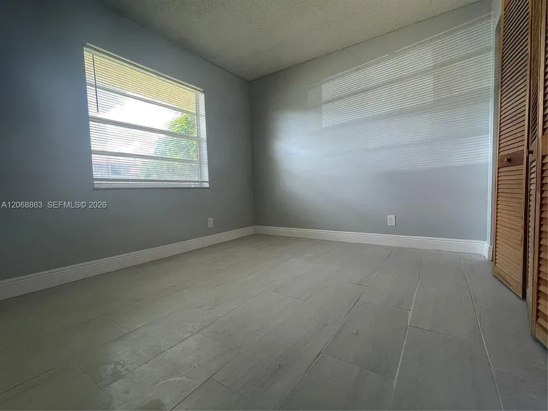 10169 Twin Lakes Dr #23 — Photo 5