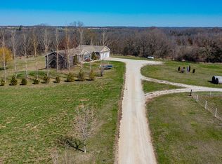 19075 Jewell Dr, Earlham, IA 50072