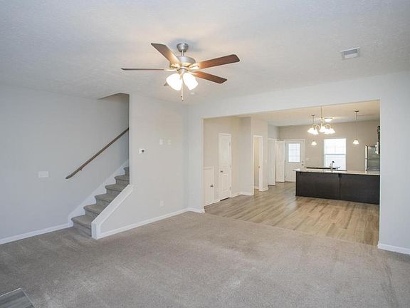 5th image of 429 Rick McCormick Dr