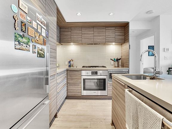 2nd image of 1550 Fern St #1201