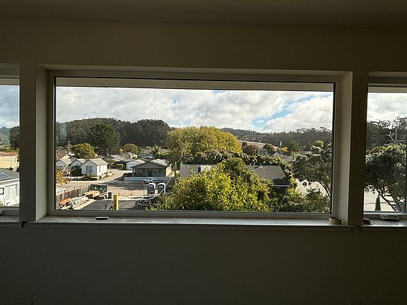 2nd image of 3-447 Main St